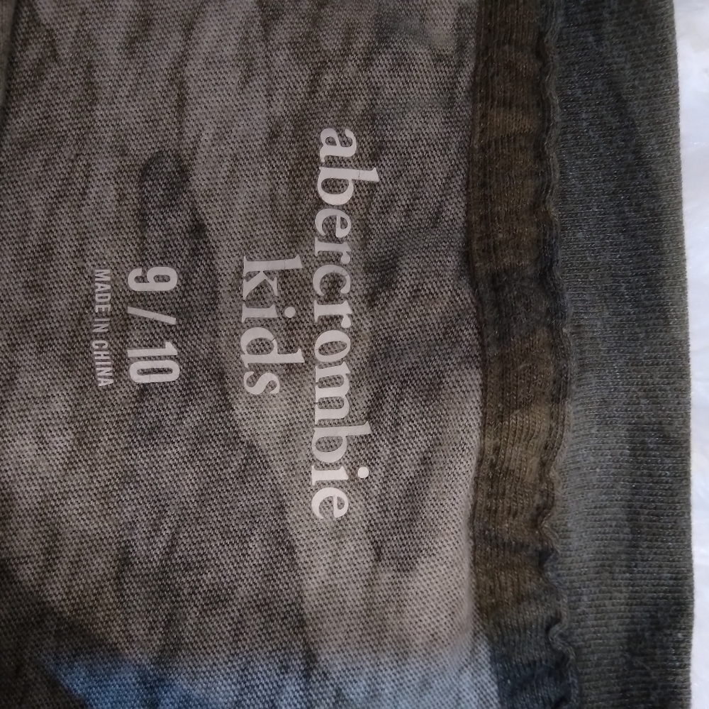 Abercrombie kids Unisex size 9/10 custom bundle of 3 shirts short & long sleeve - Picture 4 of 13